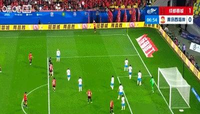 成都蓉城这火力，真是太猛了！开场才7分钟，席尔瓦就在后点逮住机会，一脚侧身凌
