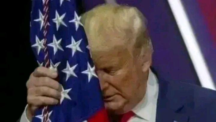 懂王，不要叫苦，美国这个破总统就的你当。说来也奇怪，特朗普已经当过一回总统了，是