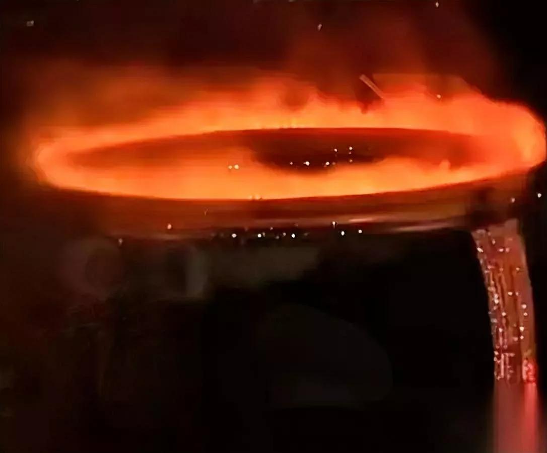 全运会开幕式玩这么大？火炬没火却燃爆全场！当主火炬“火焰”腾空时，全网都