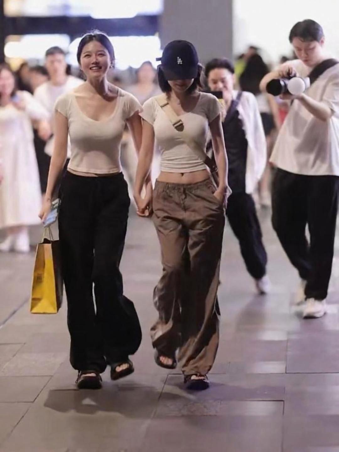 好好看的两美女