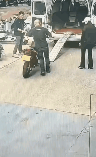 我有点看不明白，是哪里出现了问题。