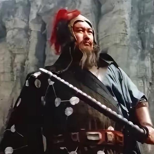 桃花山那场大战，呼延灼带着官军杀上来，本想轻松灭掉山寨，谁知碰上二龙山的鲁智深和