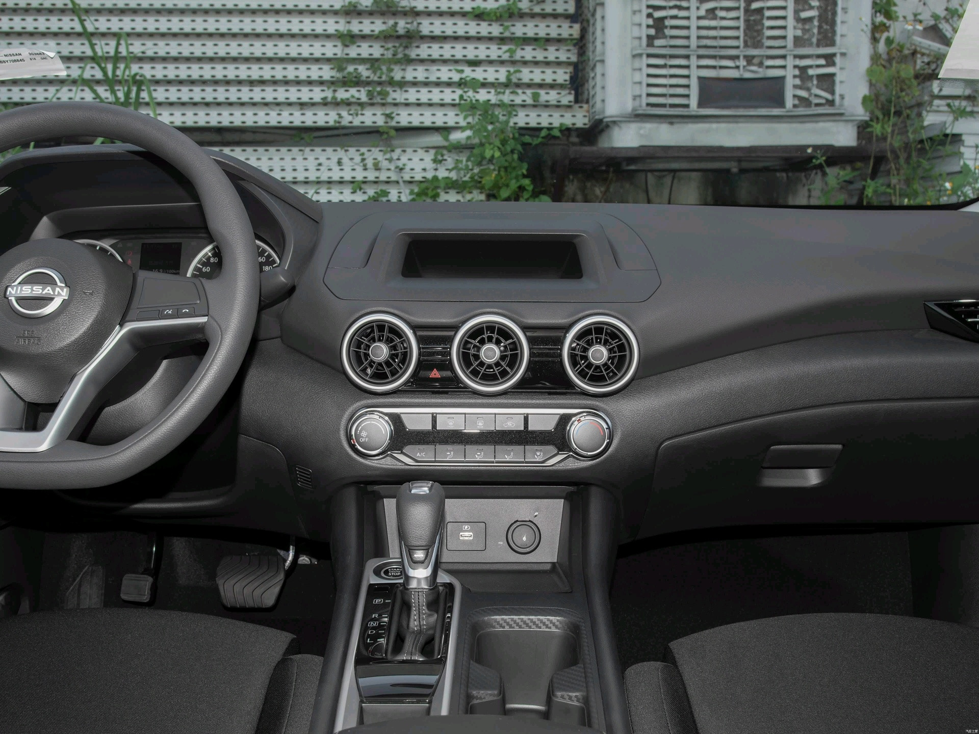 25年，这样的新车看到之后，还是会被震撼到的程度[doge]偶然刷到的日产的26款轩