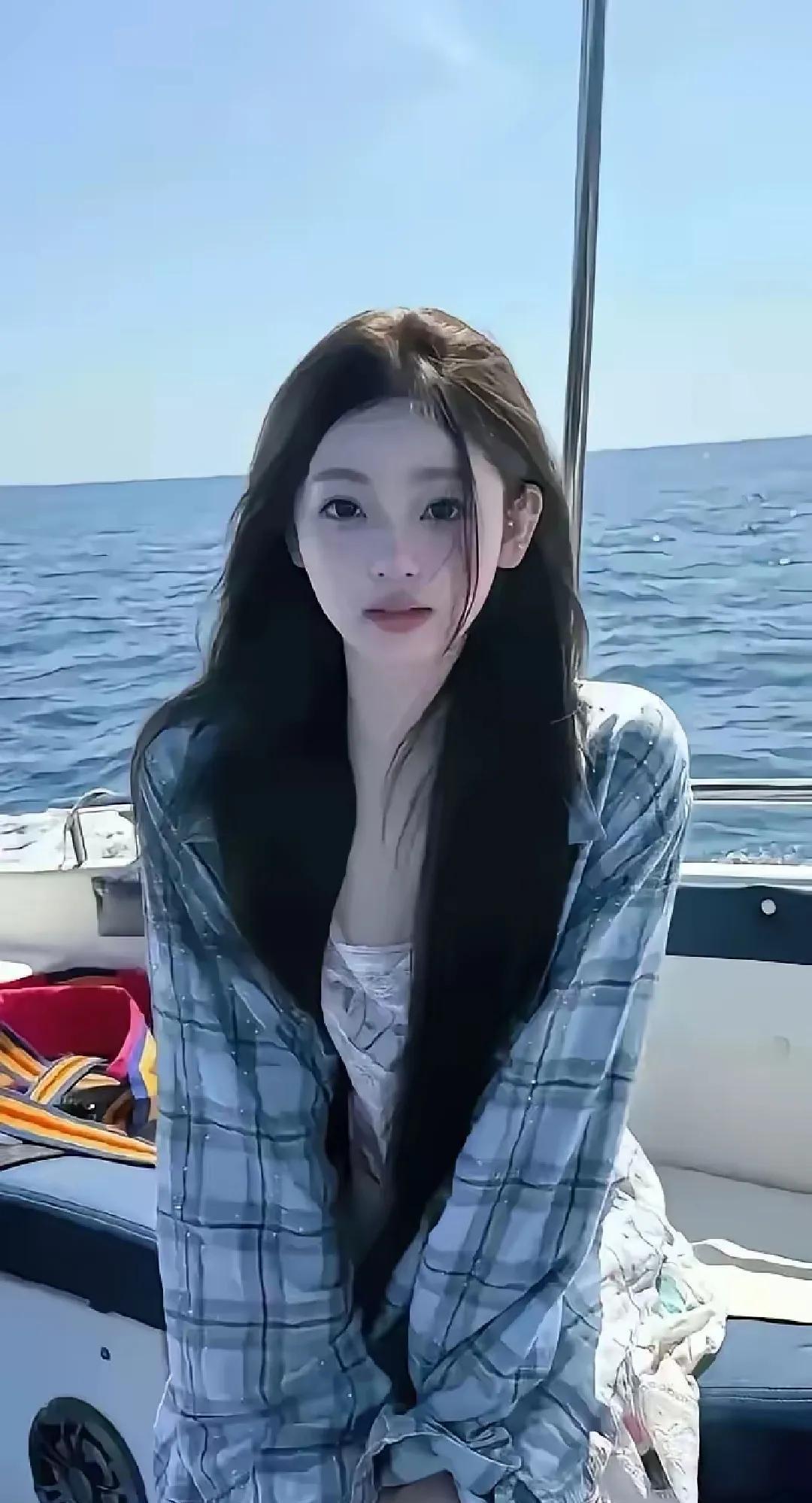 王思聪恋爱循环再上演？豪掷千金宠女友，却始终逃不过“一年就换”的魔咒！众所周知