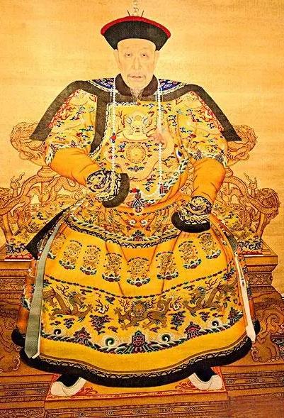 “拿去埋了，就说公主不幸夭折！”1745年的年底，乾隆最宠爱的妃子苏氏生下了一个