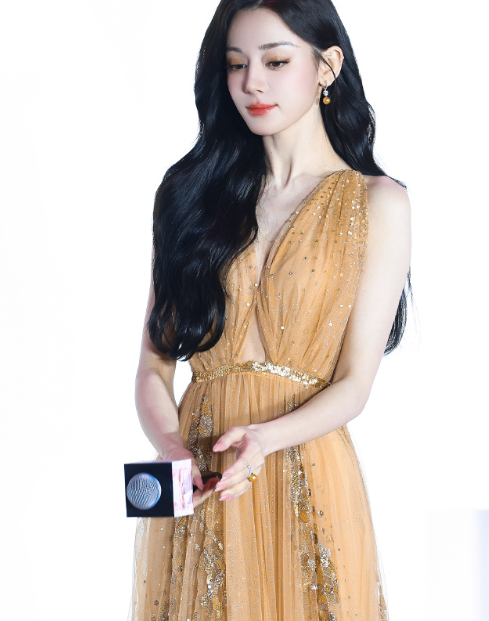 我不求你名声四起，与世长安就好