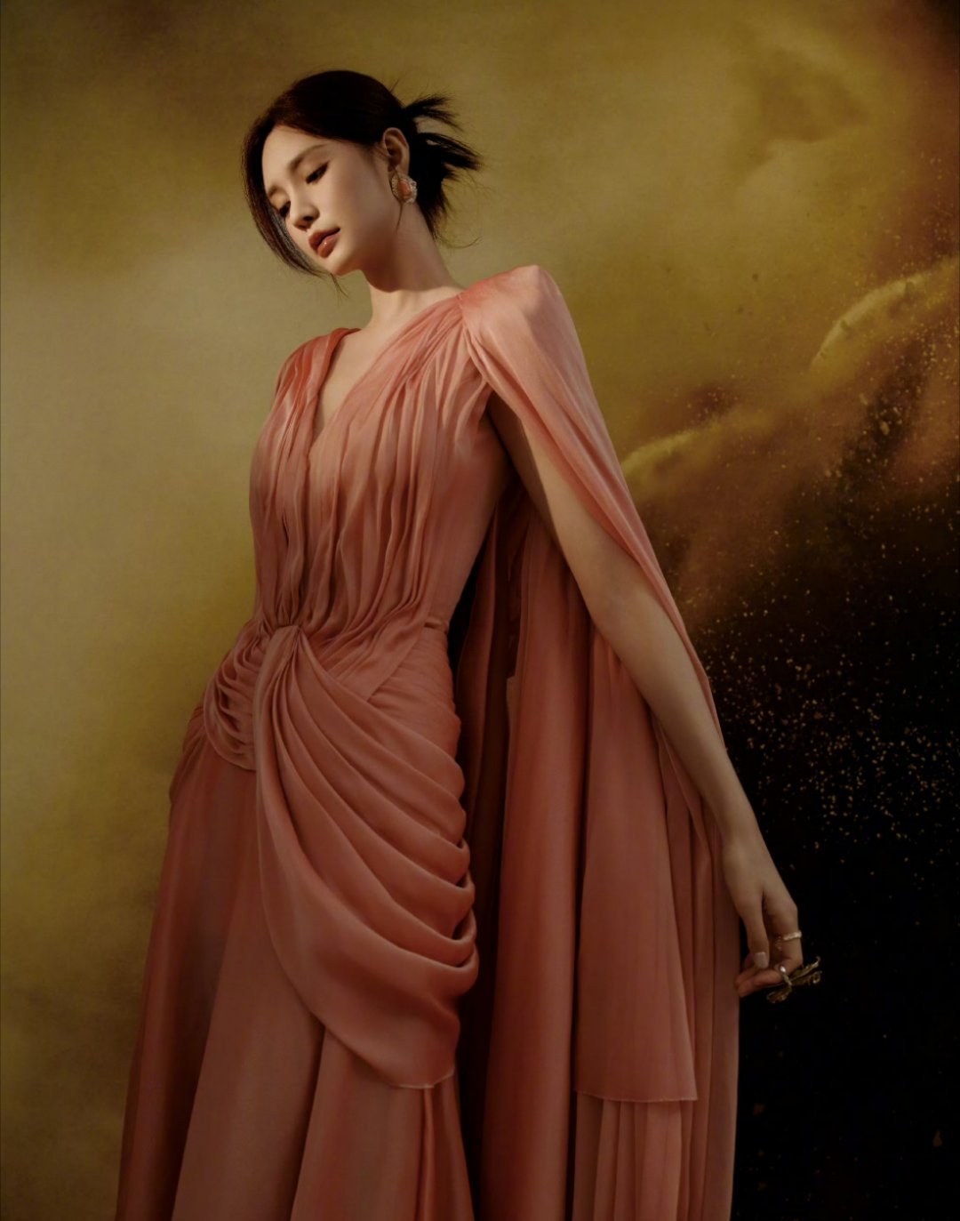 沈梦辰怎么端庄成这样她真是越来越有女神范儿了这气质我太爱了​​​