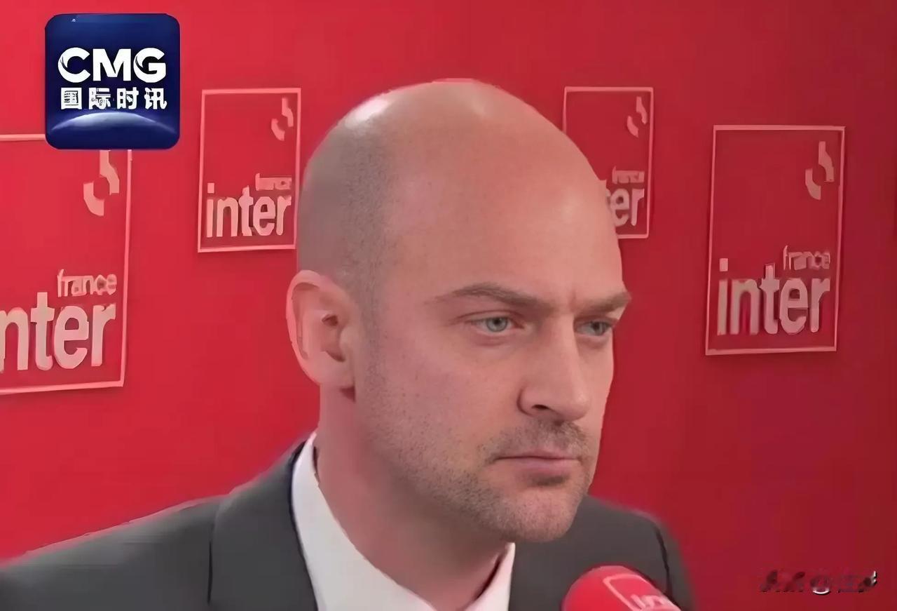 法国外长巴罗的怒怼掷地有声：美国抓走马杜罗的军事行动，公然违背国际法不使用武力原