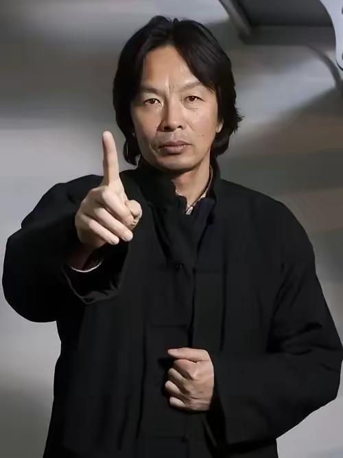 任何人际交往中，真正的高手都懂得这7大社交铁律：第一、再好的酒，也喝不出朋友