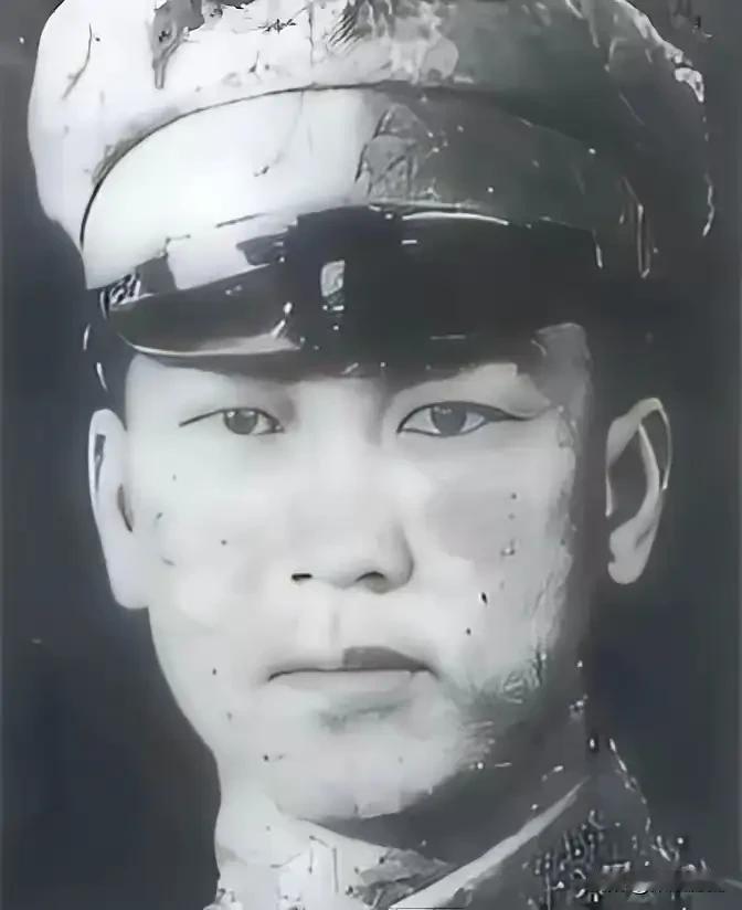 1949年大势已去，国民党将领大多选择死战或起义。唯独120军军长周嘉彬，走出了