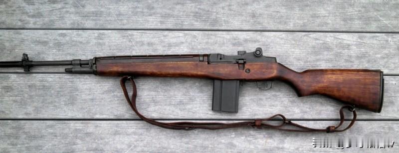 在上世纪九十年代中后期，花旗国向波罗的海地区的那几个国提供了超过8万支M14步枪