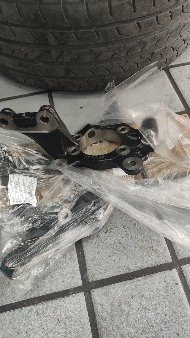 修不好的长安长安UNIT方向跑偏来来回回修了几十次一直修不好，长安厂家把车造成