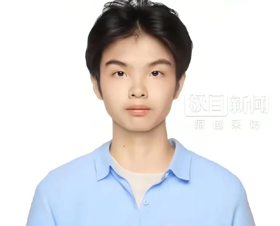 广东勇救六旬老人不幸溺亡的高中生名叫罗家祺，刚过完17岁生日才4天。他不会游泳，