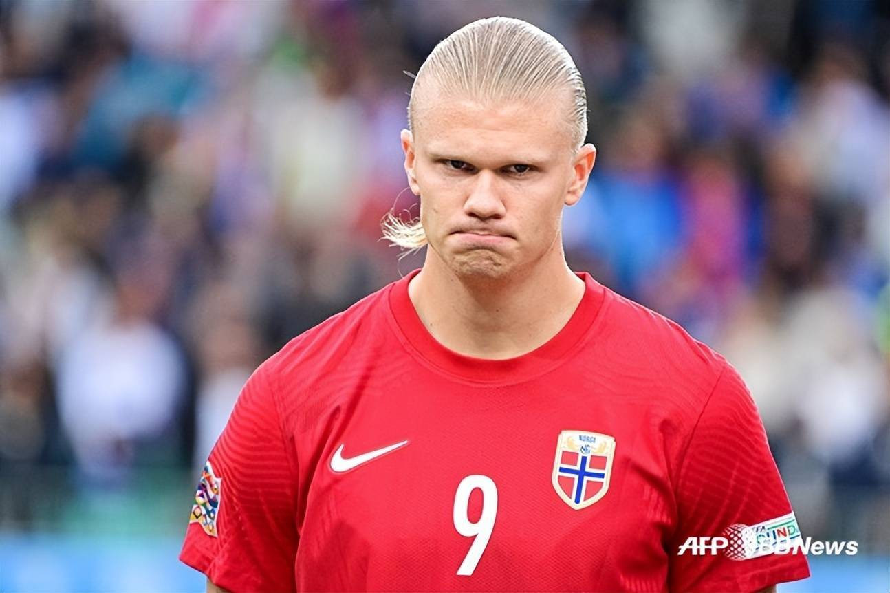 11月17日世欧预最后一轮，挪威4-1意大利，此役哈兰德再攻入2球。截至目前，