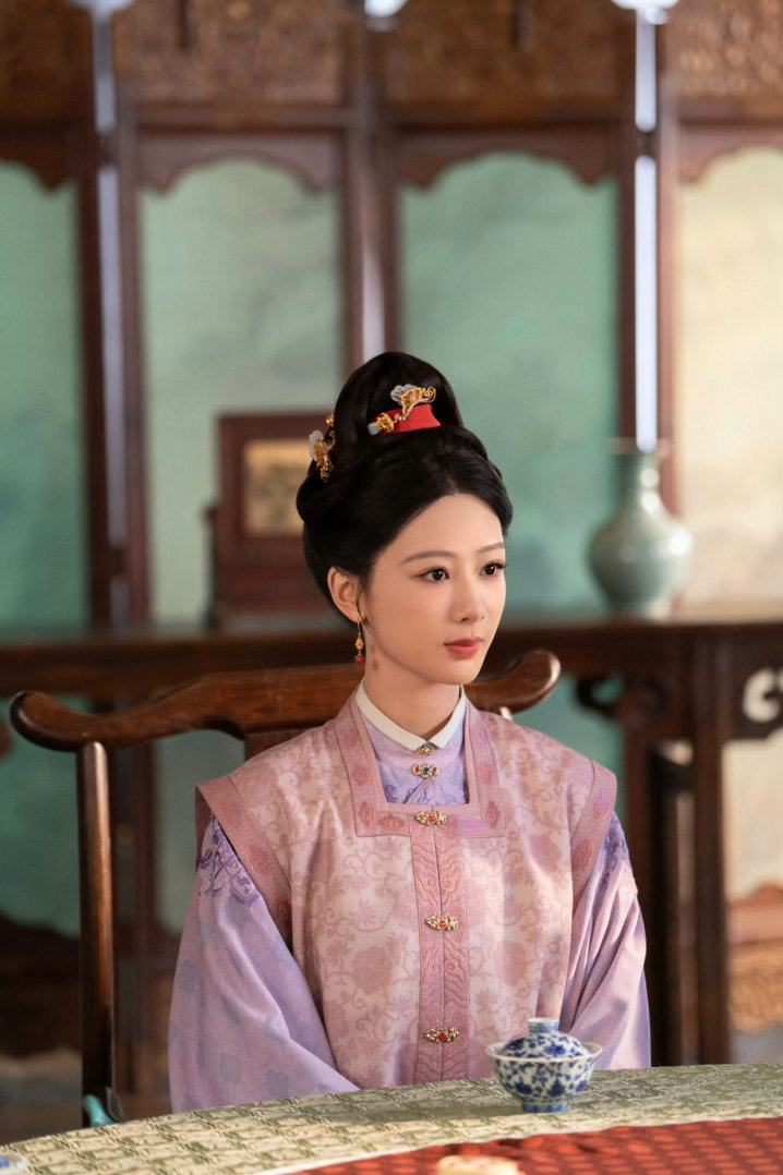杨紫董竹君yz‍杨紫玉兰花开君再来我想和你一起，看日出日落，看云卷云舒，看细