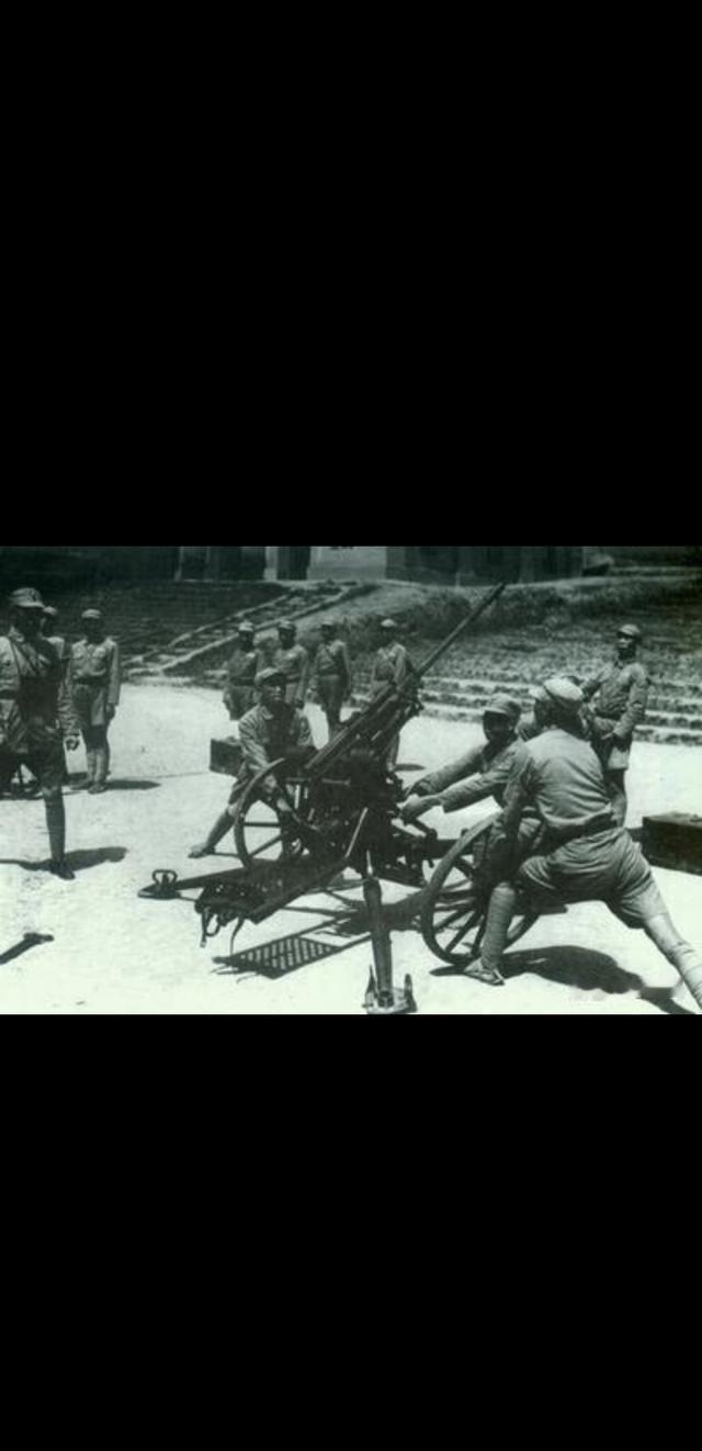 全面抗战爆发后，国民政府调拨了部分苏罗通ST-5型高射炮给八路军，以加强其火力。