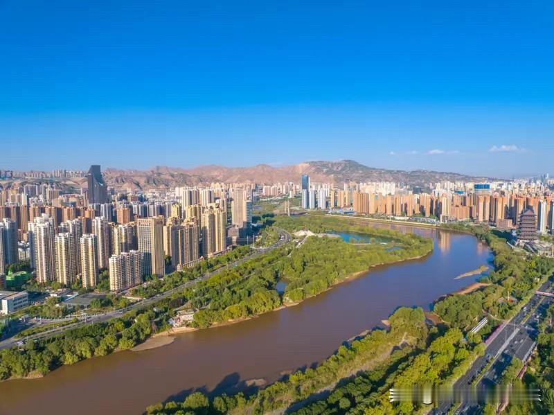 兰州楼市这几年格局也变了。兰州房价的下跌还是不平均的，有的区域房价跌的多，有的