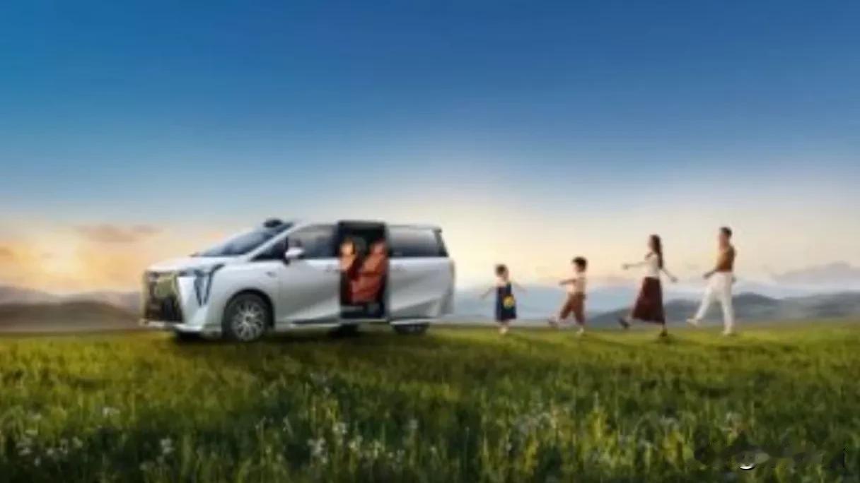 专家预测8年后国产汽车大概率只剩以下7家：1.比亚迪汽车（代表深圳）2.奇