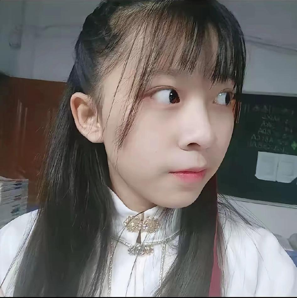 这班主任性侵女生，真不是人！广西百色女生被他毁了8年，现在他还想拿10万“了事”