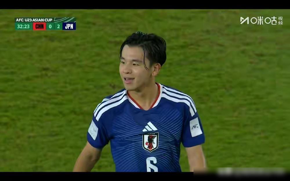 日本队6号小仓幸成，场上敢逼中国球员道歉，场下身份却让人意外——居然是法政大学的