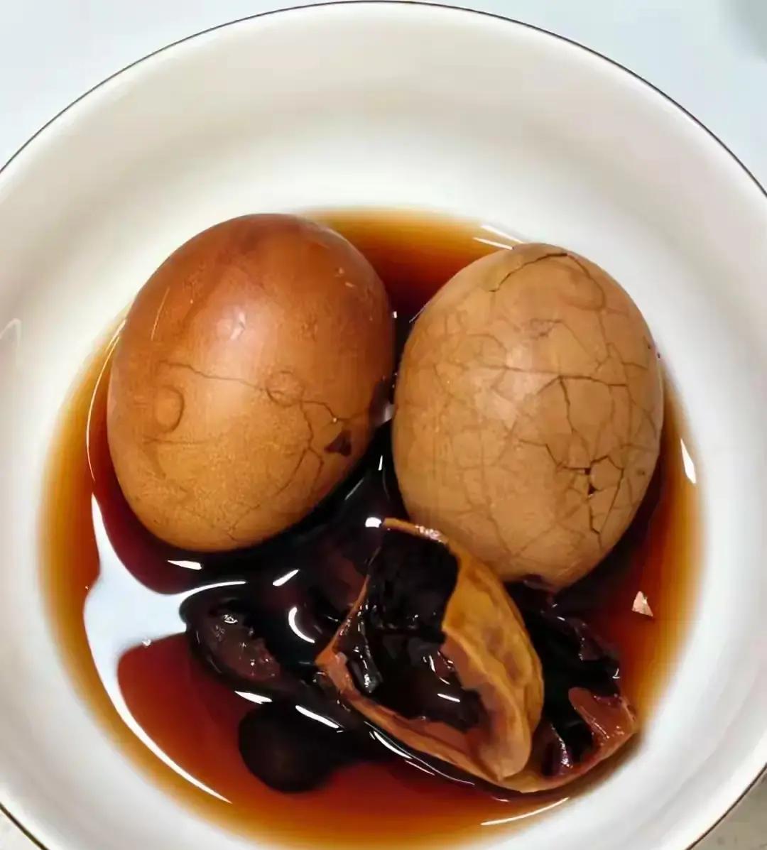 去年对象早上枕头掉一大把头发，夜里起夜三四趟，腰坐久了像要断掉，记性还差——这些