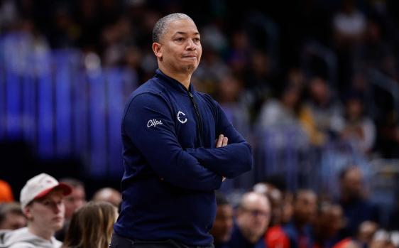 泰伦-卢真谦虚啊！！快船115-114力克掘金，赛后快船主帅泰伦-卢向球队道