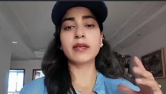 一个印度女生嫁到中国之后买了一套公寓，她兴奋的展示还表示会把自己的父母和几个哥哥
