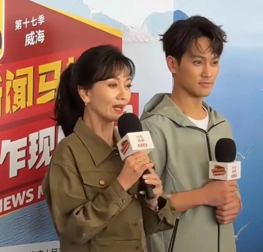 赵雅芝71岁还在开演唱会我怀疑过是因为和叶童的情谊也怀疑过是因为缺钱，但没想