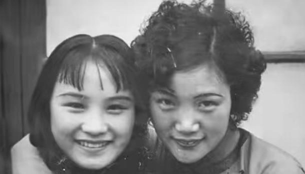 1937年，著名影星陈燕燕去闺蜜童月娟的家中做客，聊的口渴就顺手把桌上茶杯里的水