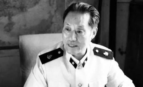 1993年荣升上将之六名军方人物包括：1.张万年，现龄87岁，属相为辰龙；2.