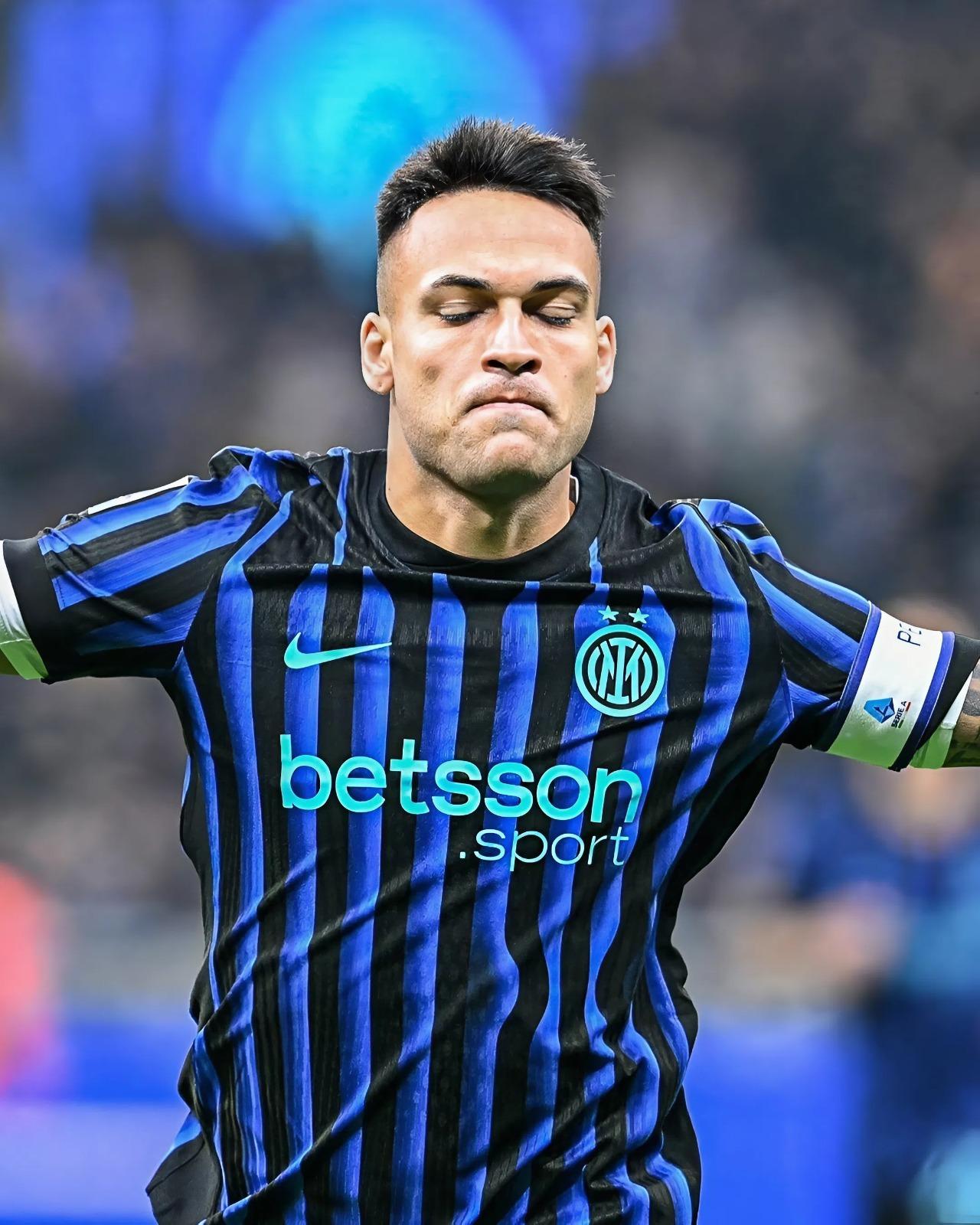 欧洲转会新闻！★买得起吗？国米队长劳塔罗·马丁内斯重回巴萨视野，是明年夏天接