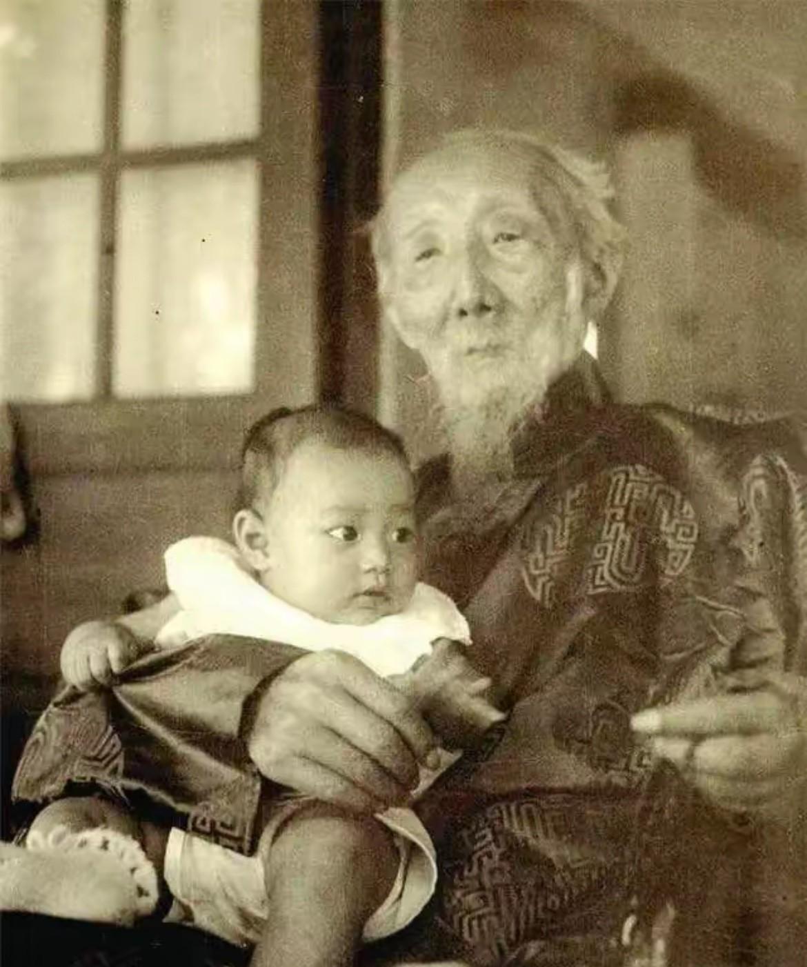 百岁老人临终痛哭：我像狗一样叫了100年，还是没叫醒中国！有这么一个传奇人物！