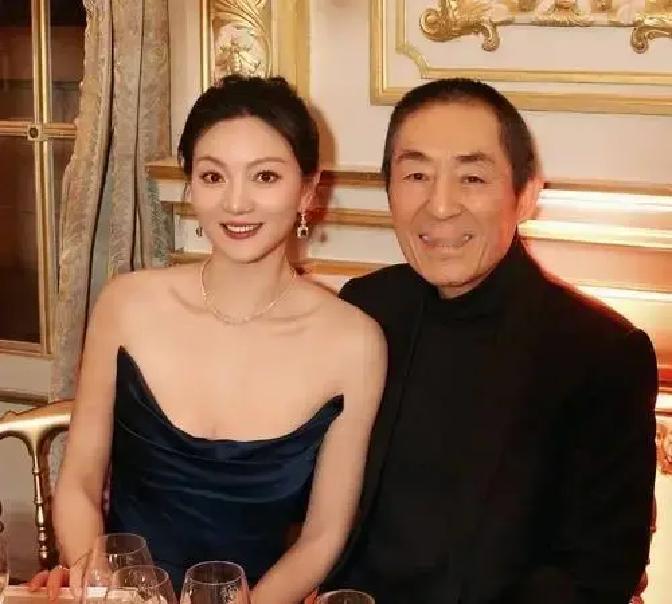 72岁张艺谋没离，王石却先散了婚姻这场仗，有人打到最后，有人提前退场。张艺