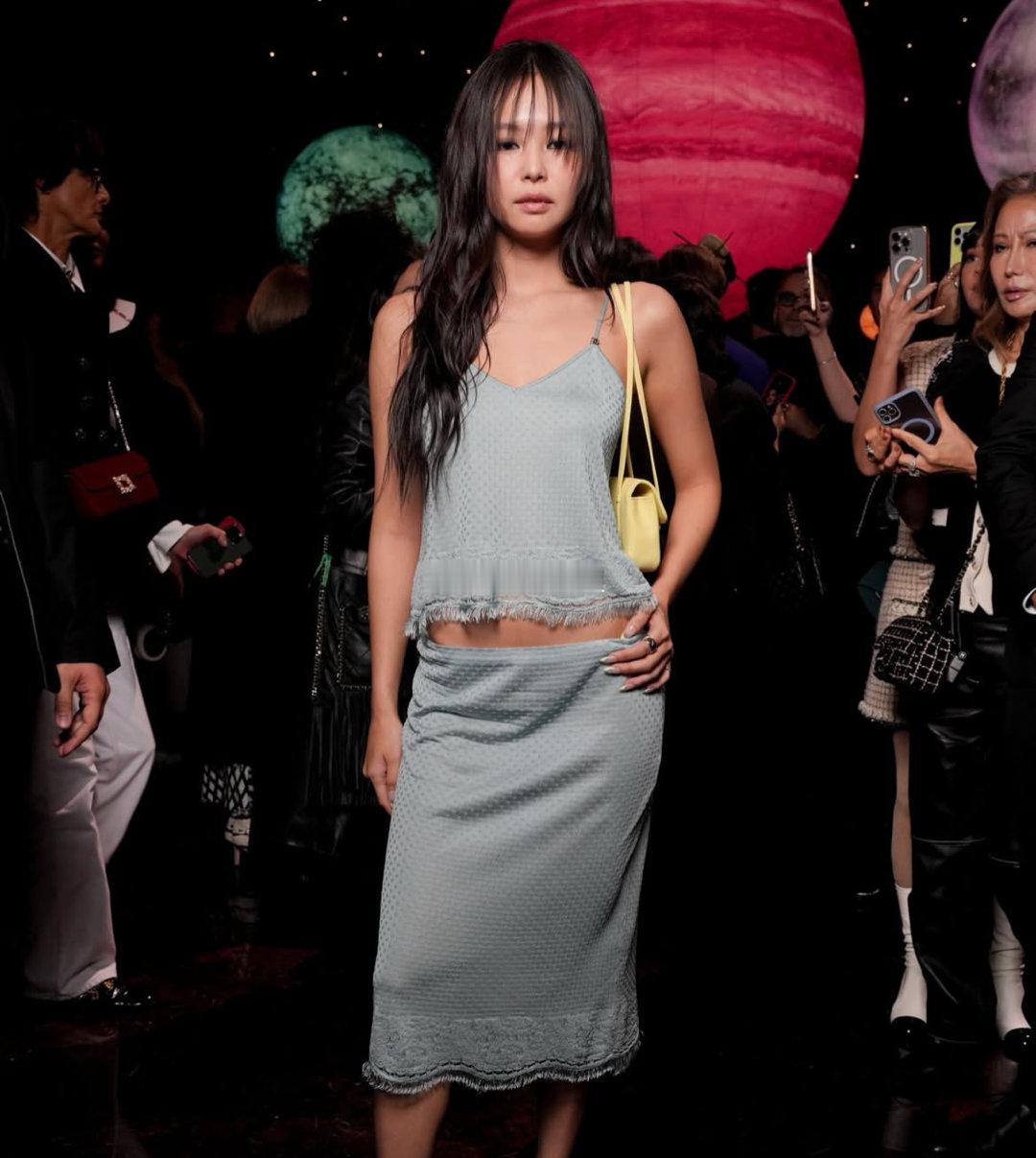 巴黎之夜，星光之璀璨，所有人都在屏息以待，香奈儿2026春夏大秀，这也是Matt