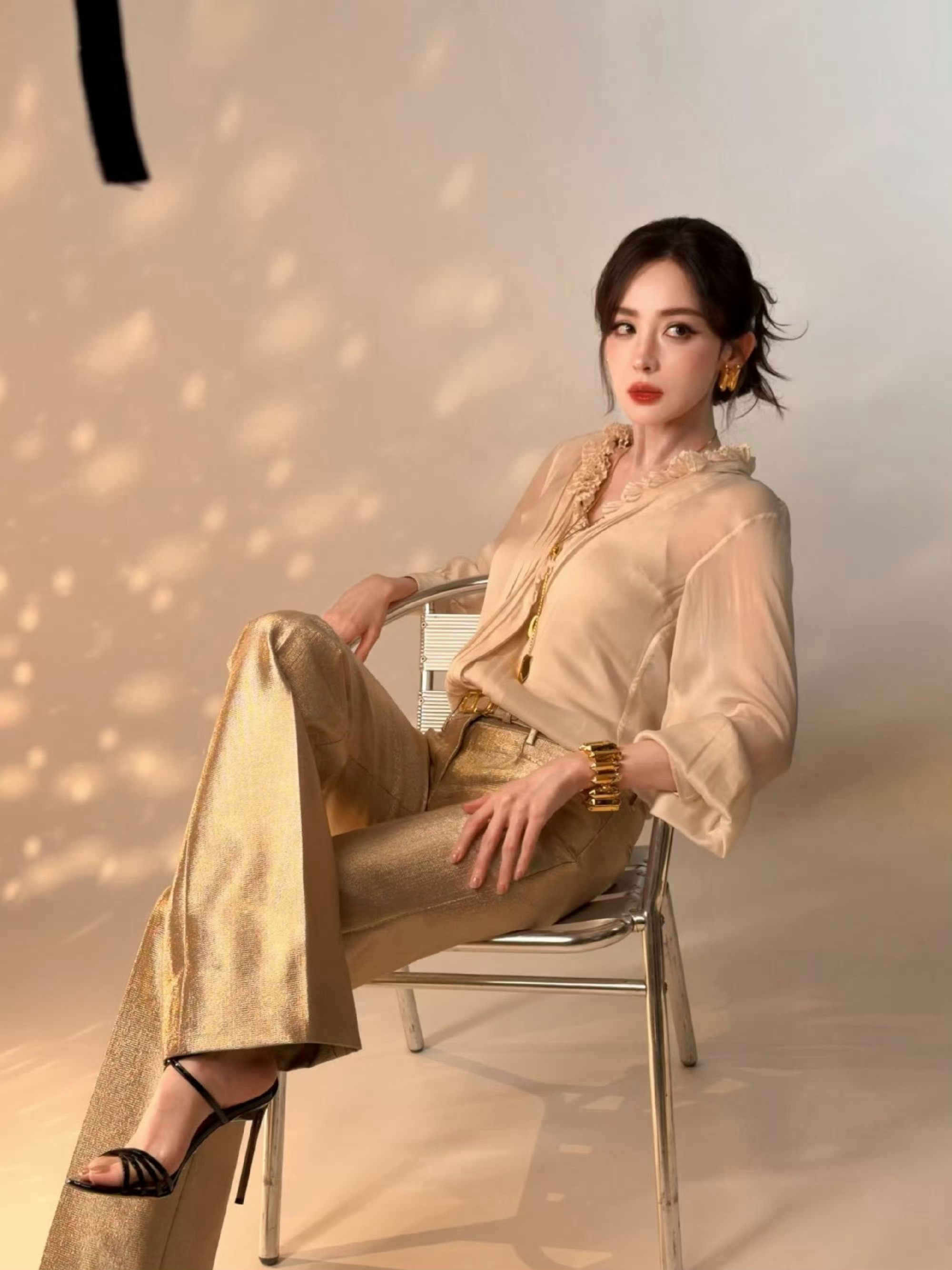 林允娜扎朱砂痣与白月光娜扎在复制粘贴的时代，你是手写的诗中秋快乐🥮
