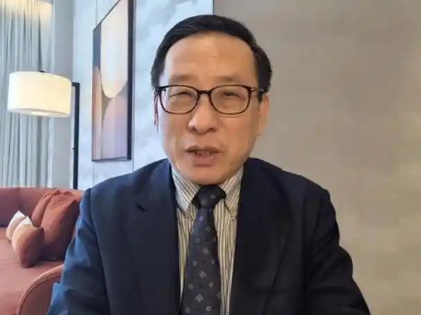 就在刚刚高志凯教授说：无论台海还是中日，北京现在需要的不是台阶，是让你们跪下认