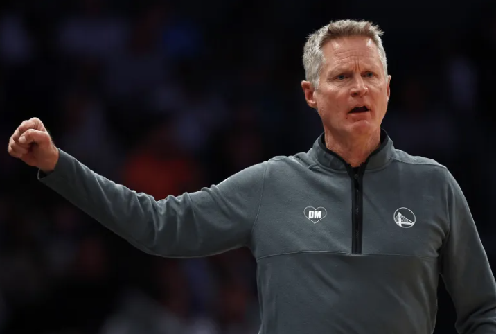 一位勇士球迷致信勇士老板拉科布，抱怨了球队的阵容问题，对此雅各布亲自回信，随后这