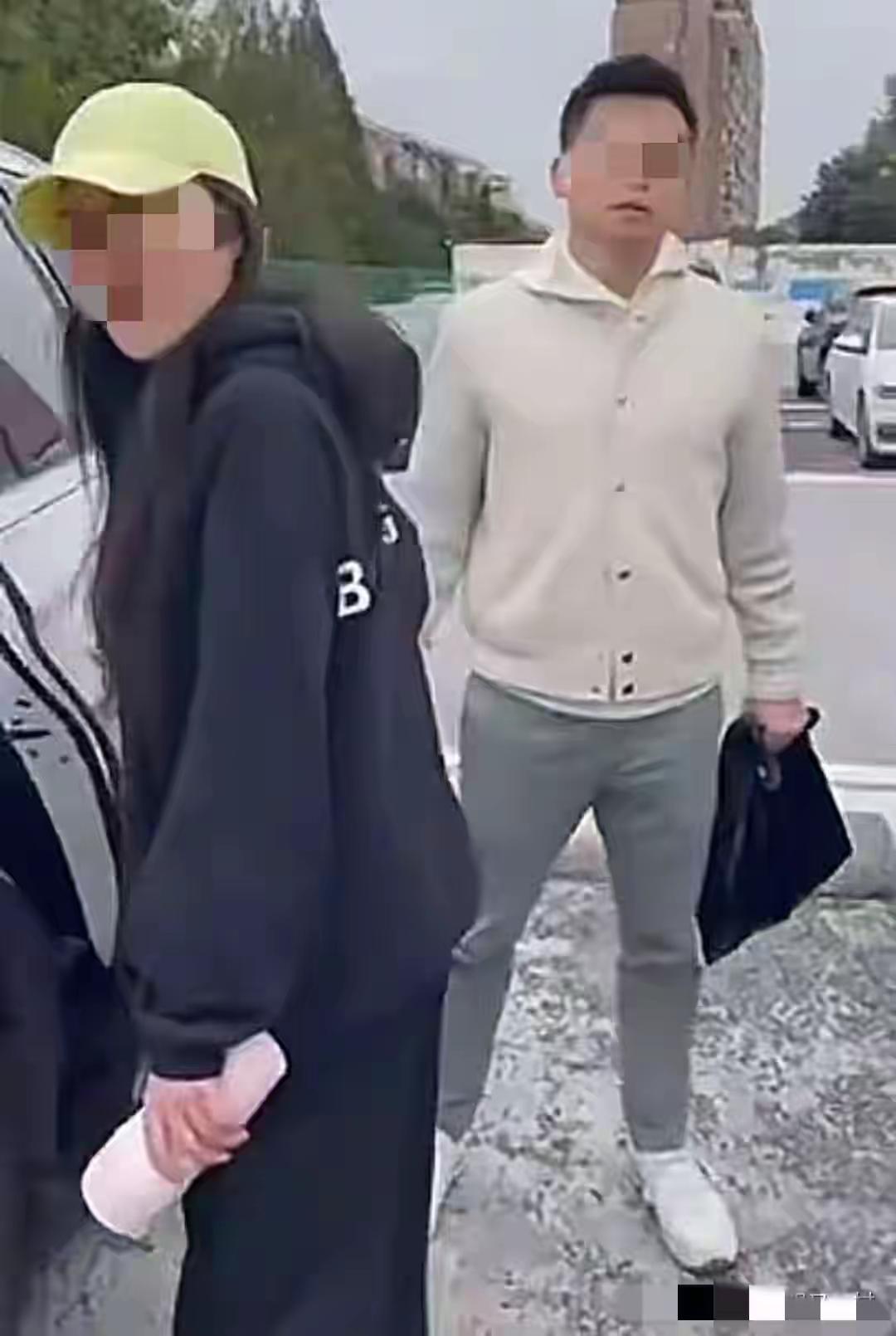 上海知名律师出轨空姐小三医院产检被抓现场！原配怒吼曝光全程，男方冷漠护小三反问“