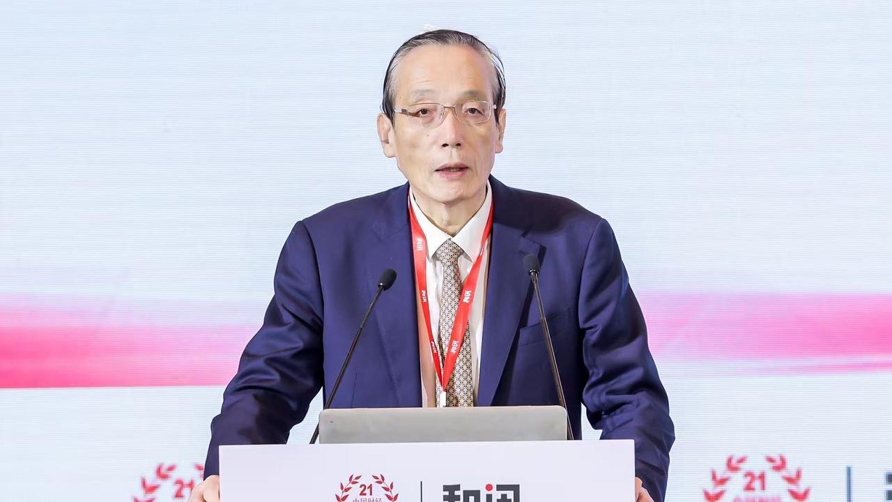老百姓都爱储蓄不爱消费？著名经济学家刘世锦最近的一段话，算是把这层窗户纸捅破了。