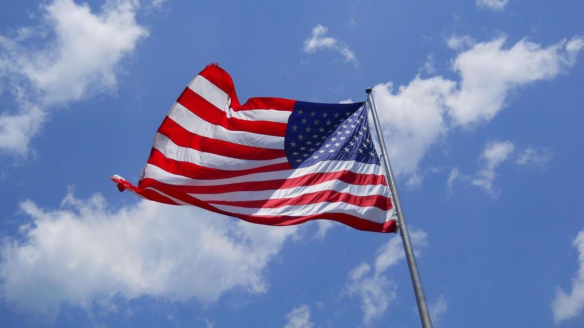 美国经济萧条，因为财富在9%美国人手中印度经济萧条，因为财富在1%印度人手中日本