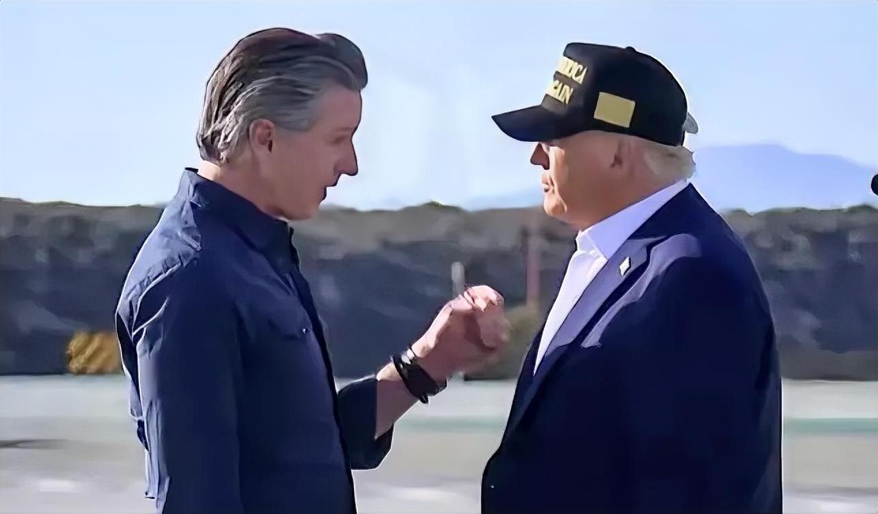 美国州长怒斥美国总统：你在“将美国未来卖给中国”！这事本来跟咱们没半毛钱关系