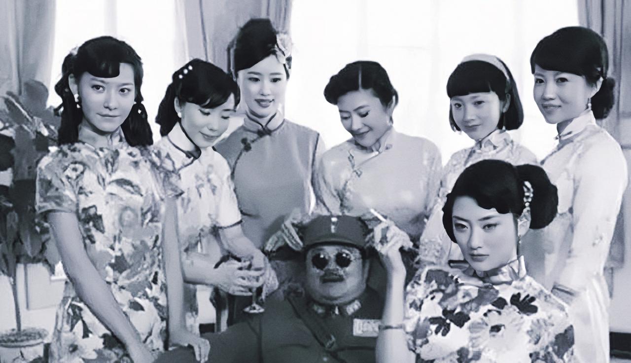 中国解放后，川军名将范绍增将7个老婆叫到身旁，对她们说：“现在实行一夫一妻了，你