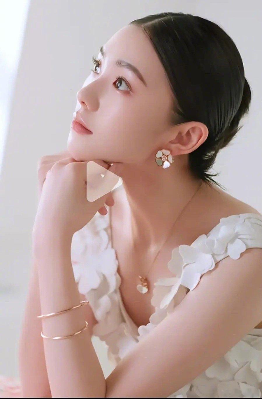 时尚先生拍得刘浩存怎么样～