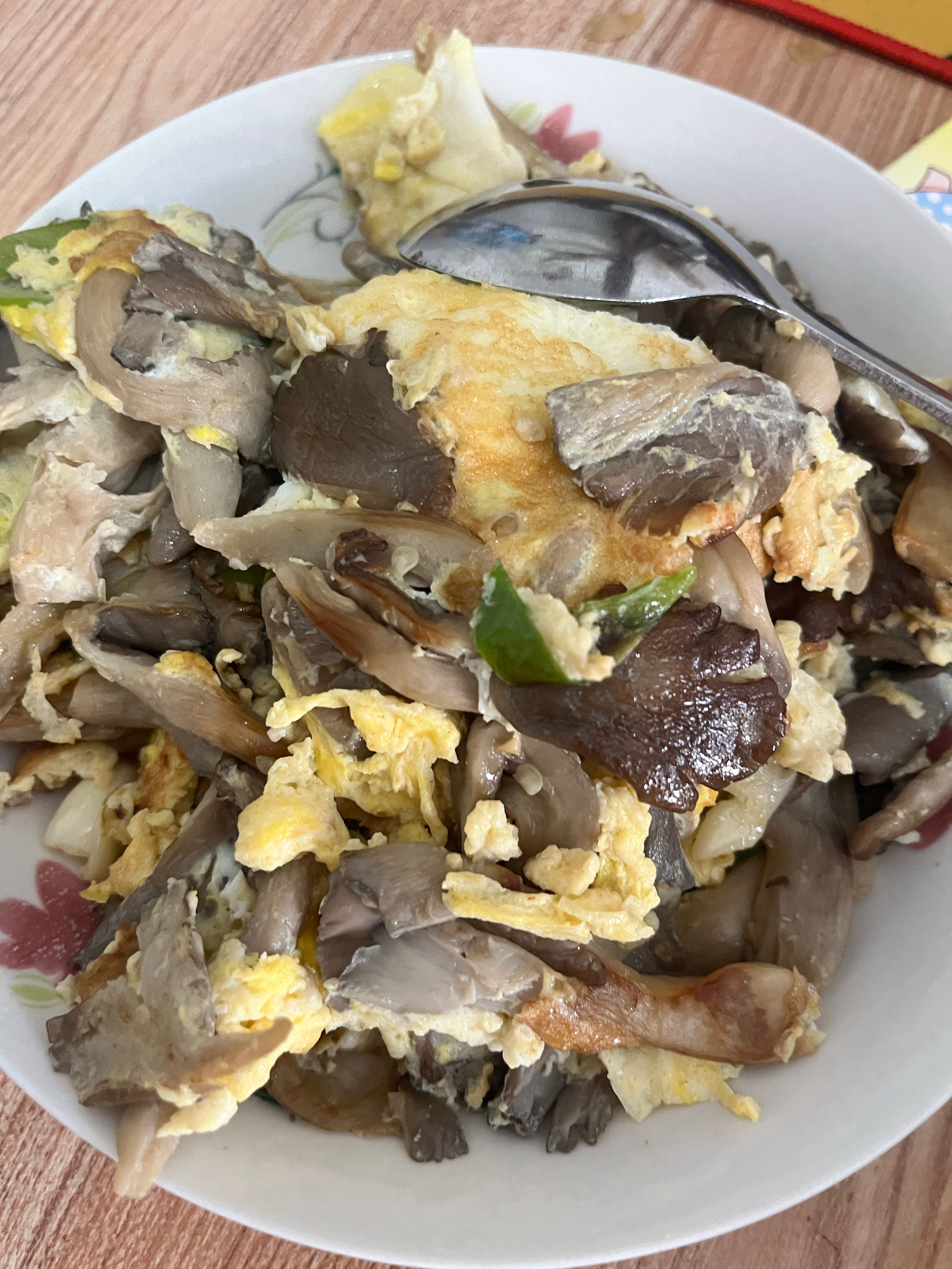 发个库存，养个娃！这些菜都是我爱的。很好吃！排骨我没吃，但看着也很香哈