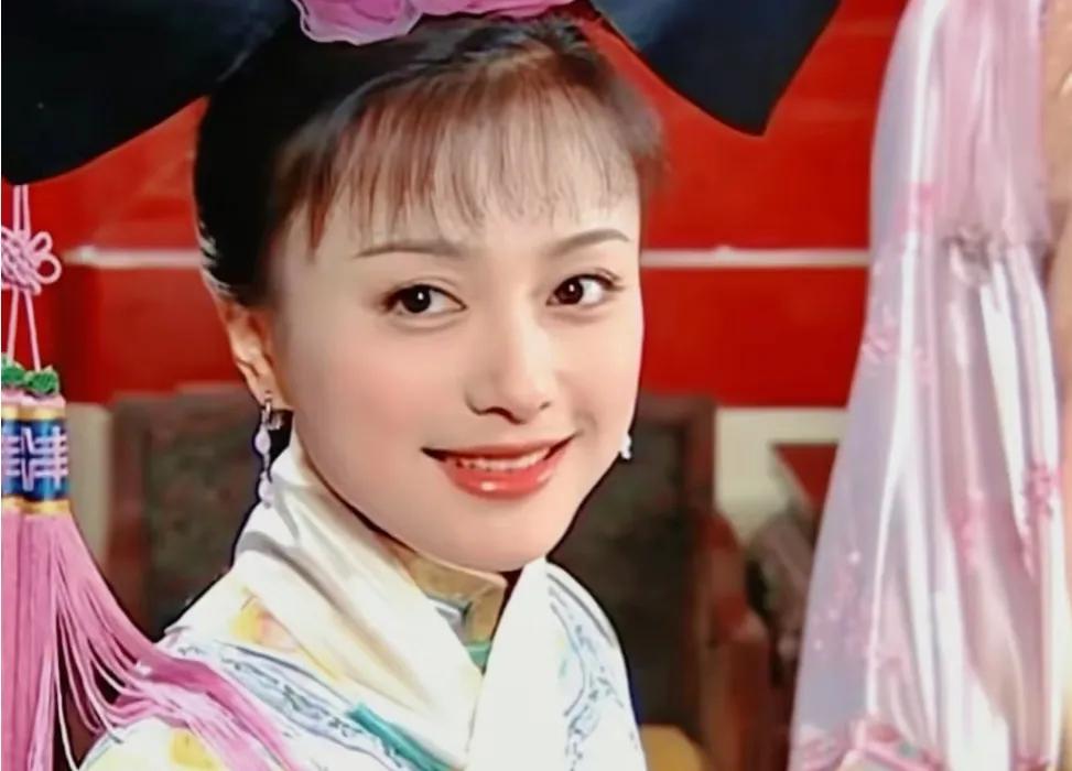 刷到个有意思的提问：要是《还珠格格3》里知画狠心搞死小燕子，她是不是就能赢？我的