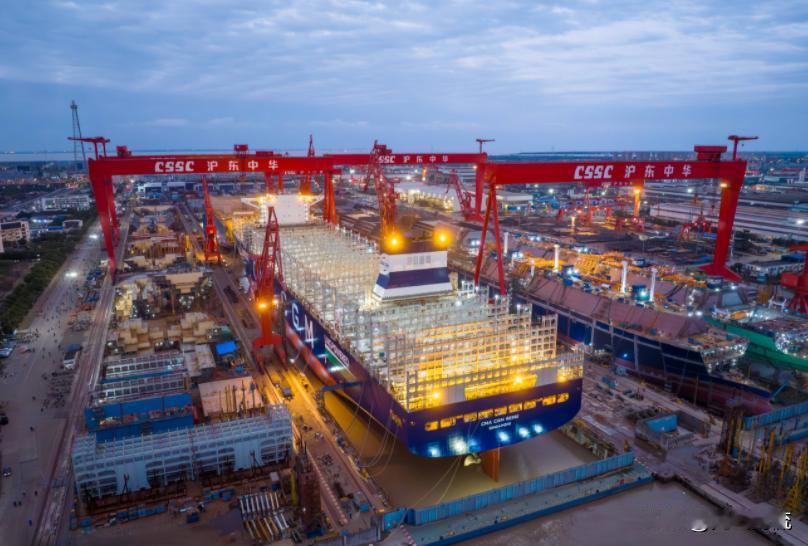 韩国船厂狂夸全球第一，中国40艘订单扭转战局，全年数据谁输谁赢？今年开年韩国造