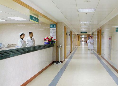 20岁少女没准备好做妈妈, 人流后却排出腹中婴儿