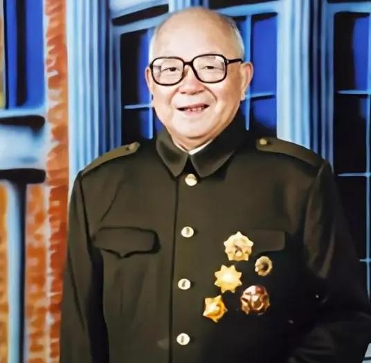 他是大家公认的军衔被低授的名将，8位开国将军联名请求为他改授军衔，而且他是唯一一