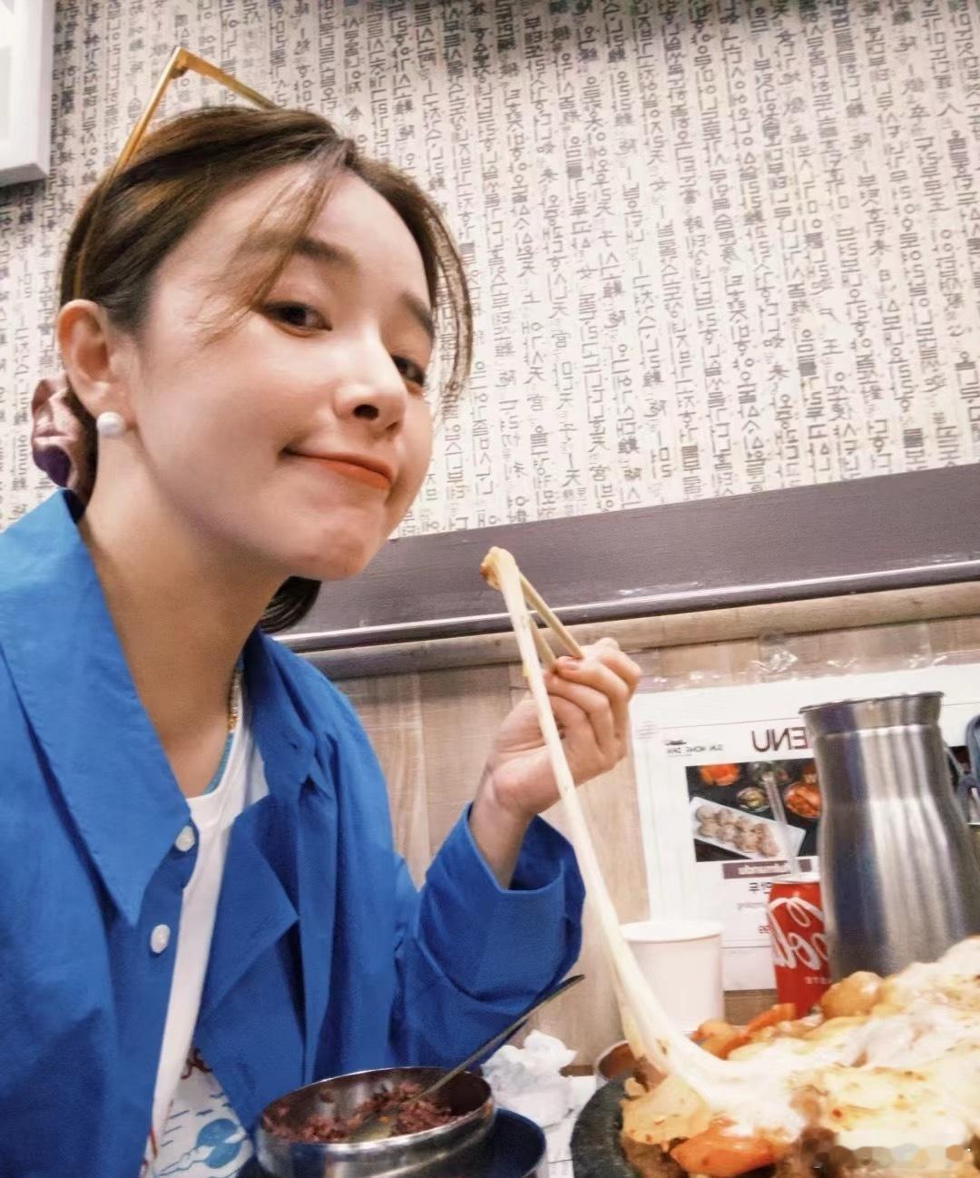 阚清子孩子看到阚清子复出的状态，真的替她开心！之前那些离谱谣言传得有鼻子有眼，现