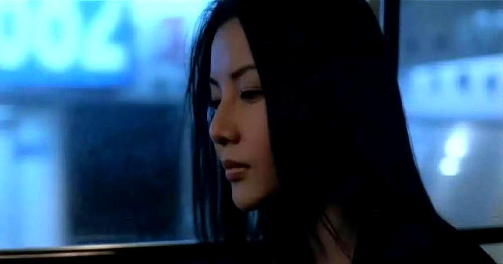 甩四千万房产给初恋他眉头不眨，面对百万包教堂逼婚他连夜逃走。你敢信，当年砍穿铜锣